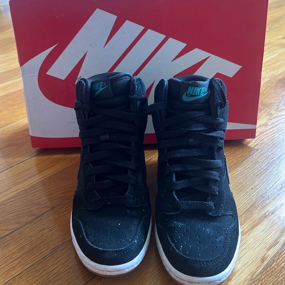 Dunk sky Hi essential